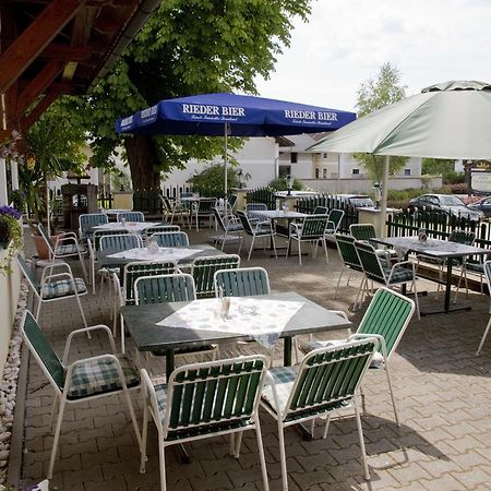 Hôtel Gasthof Zum Kirchenwirt à Schardenberg Extérieur photo