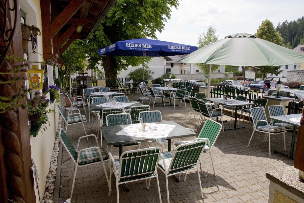 Hôtel Gasthof Zum Kirchenwirt à Schardenberg Extérieur photo